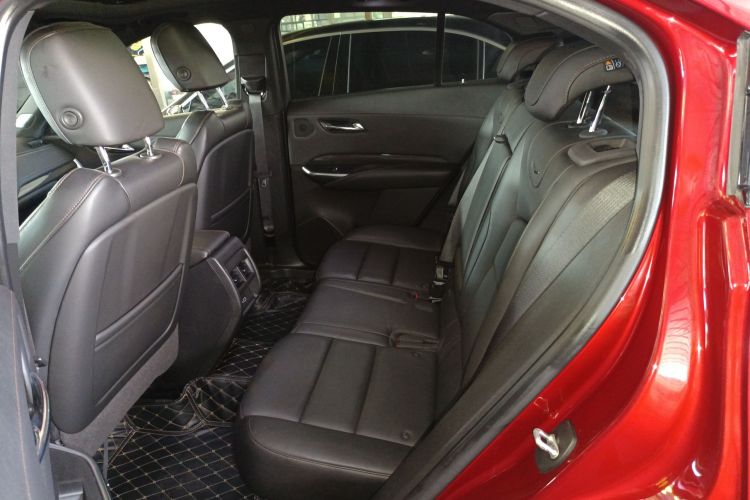 凯迪拉克XT4 2021款 28T 四驱铂金运动版中控内饰21