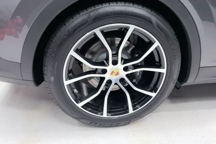 保时捷 2024款 Cayenne 3.0T车身外观6008