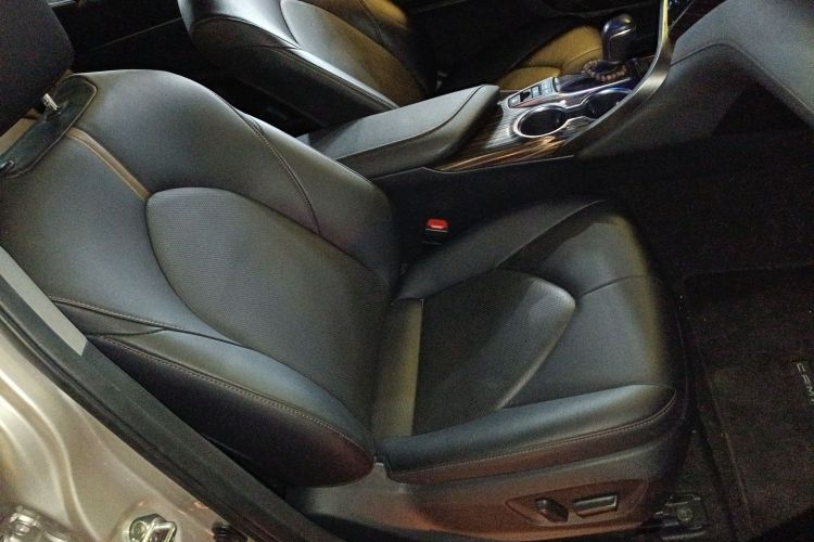 丰田 凯美瑞 2019款 2.5G 豪华版 国VI局部细节41