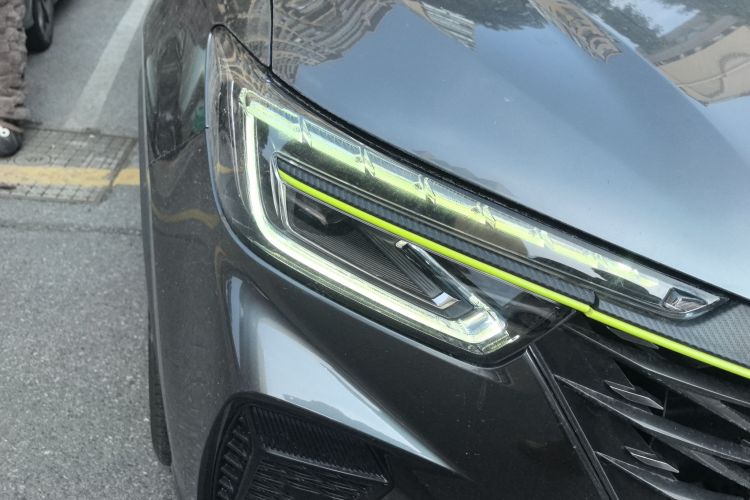 荣威RX5 2021款 PLUS 330TGI 自动国潮智臻版车身外观8