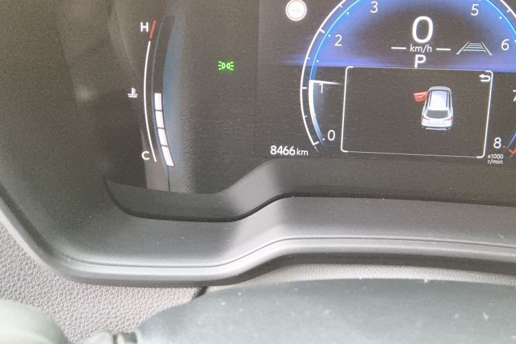 丰田 卡罗拉锐放 2023款 2.0L 精英版中控内饰15