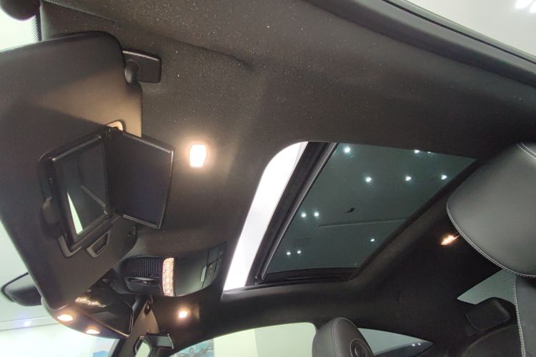 奔驰C级(进口) 2018款 C 200 轿跑车局部细节22