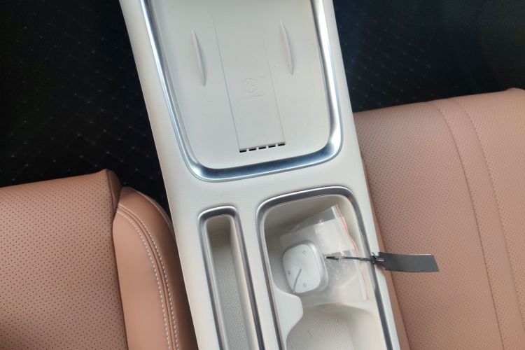 五菱汽车 缤果S 2025款 325km 尊享款中控内饰18