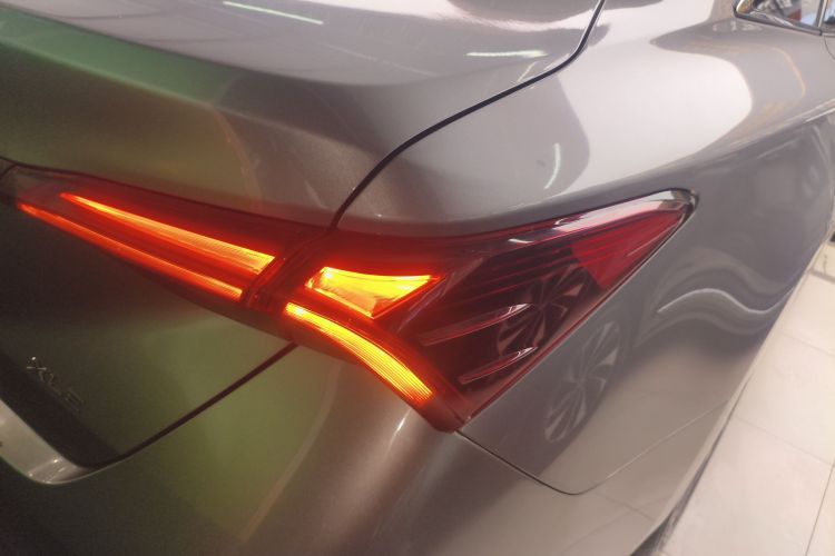 丰田 亚洲龙 2019款 2.0L XLE尊享版 国VI车身外观6006