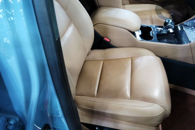 理想汽车 理想ONE 2021款 增程6座版局部细节41