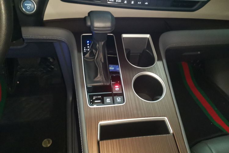 丰田 赛那SIENNA 2023款 2.5L混动 舒适版中控内饰18