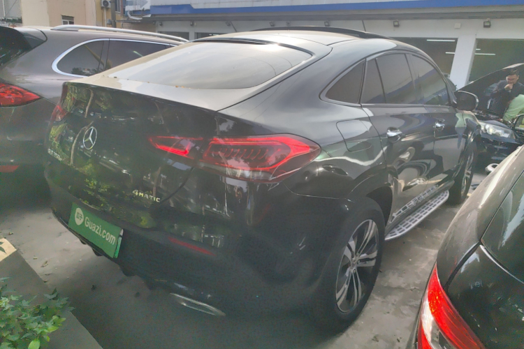 奔驰GLE新能源 2021款 GLE 350 e 4MATIC 轿跑SUV车身外观7