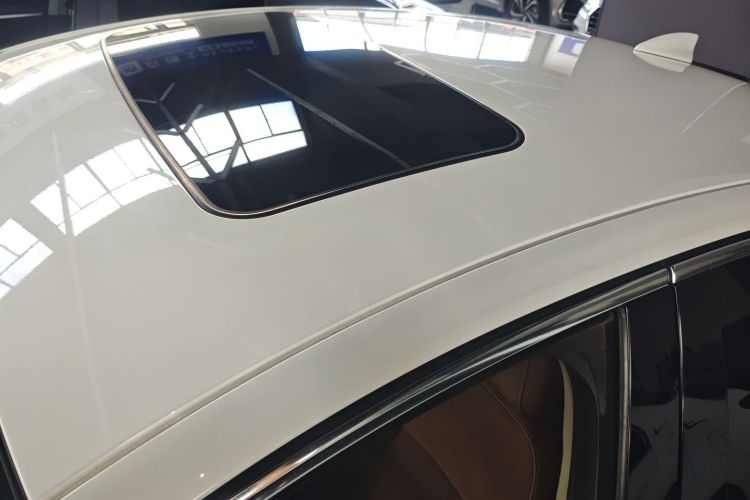 别克 君威 2020款 552T 豪华型车身外观57