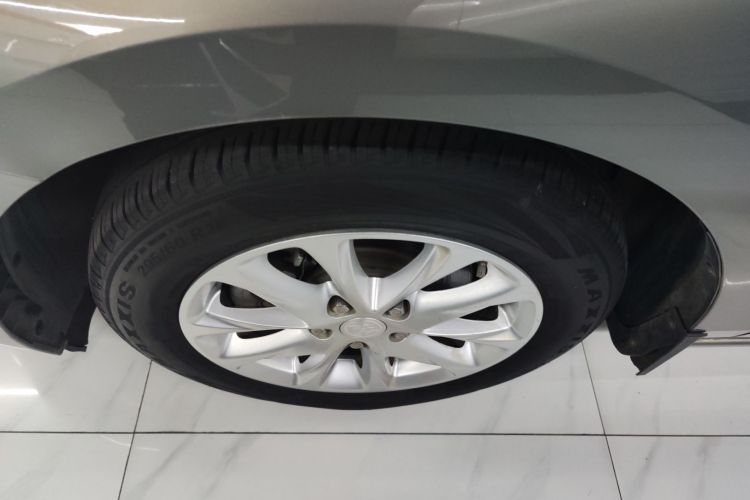 别克GL6 2019款 18T 6座精英型 国VI车身外观6003