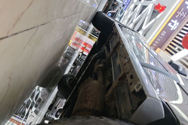 三菱 帕杰罗(进口) 2020款 3.0L 自动尊贵越野版局部细节9002