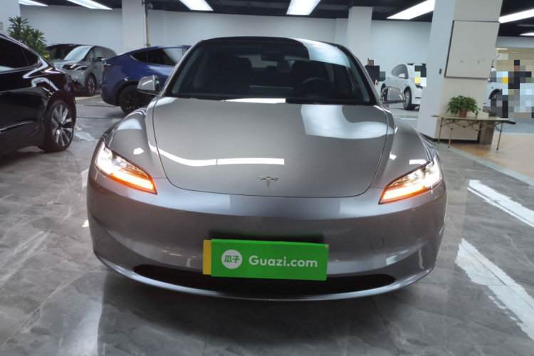 特斯拉 Model 3 2023款 长续航全轮驱动版车身外观6001