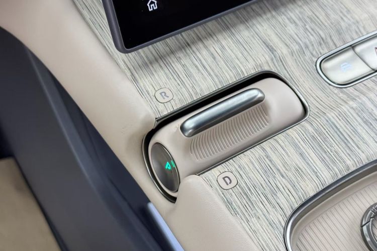 蔚来ET7 2024款 100kWh 行政版中控内饰18