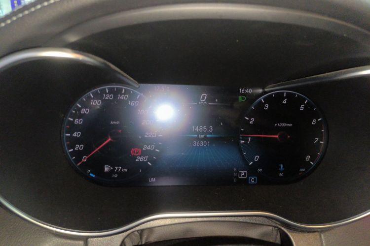 奔驰C级 2021款 C 200 L 时尚型运动版中控内饰14