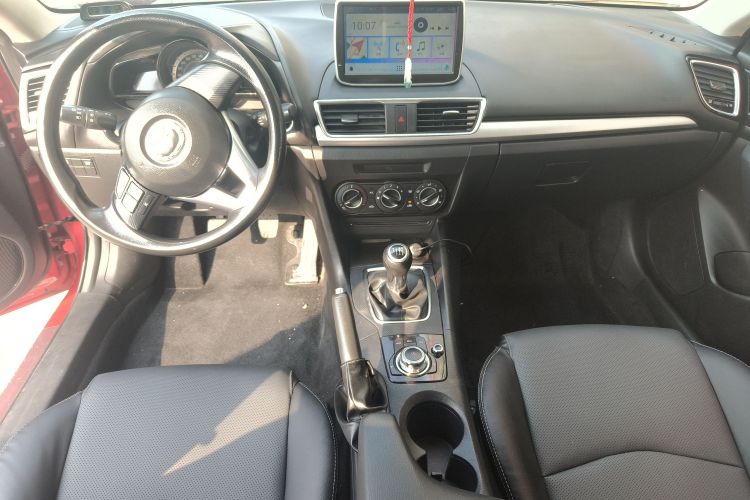 马自达3 昂克赛拉 2016款 三厢 1.5L 手动舒适型中控内饰12