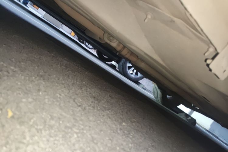 Jeep 自由光 2016款 2.4L 领先版局部细节9004