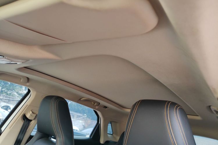 奔腾T77 2019款 230 TID 自动豪华型 国V局部细节22