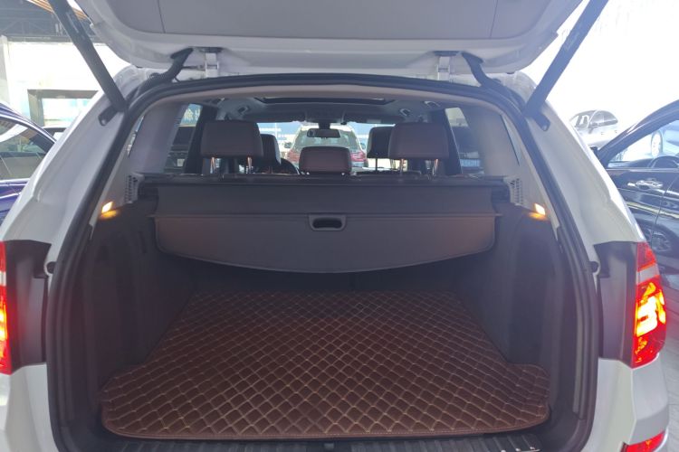 宝马X3(进口) 2014款 xDrive20i X设计套装机舱底盘23