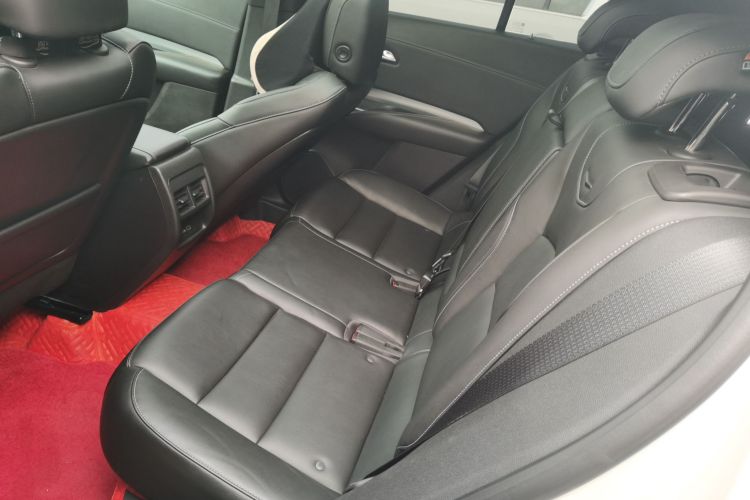 凯迪拉克XT4 2020款 28T 两驱领先型中控内饰7004