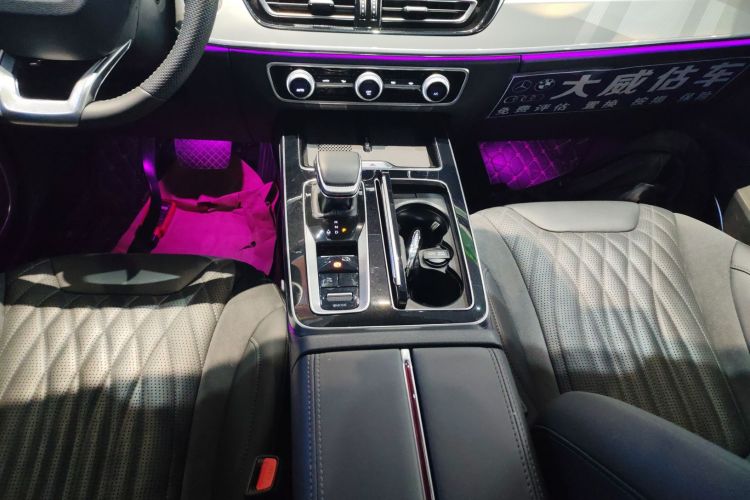 红旗HS5 2023款 2.0T 旗享Pro版中控内饰18