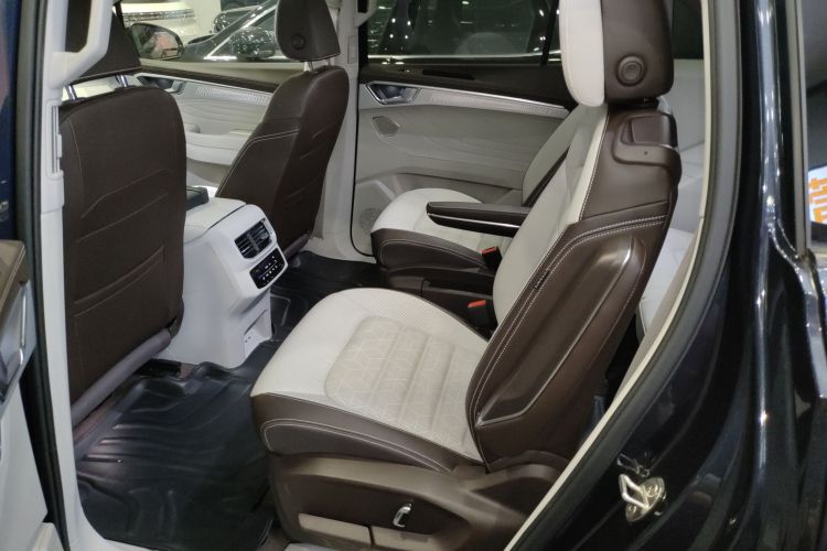 大众 揽境 2022款 380TSI 四驱豪华佳境版Pro 6座中控内饰21