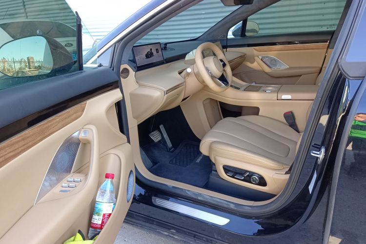 鸿蒙智行 智界R7 2024款 纯电 667km Pro中控内饰7003