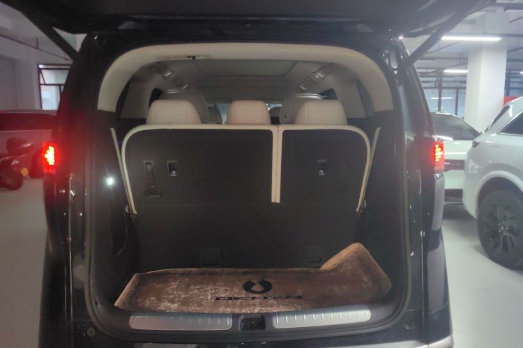 腾势D9 2024款 DM-i 980 四驱旗舰型局部细节23