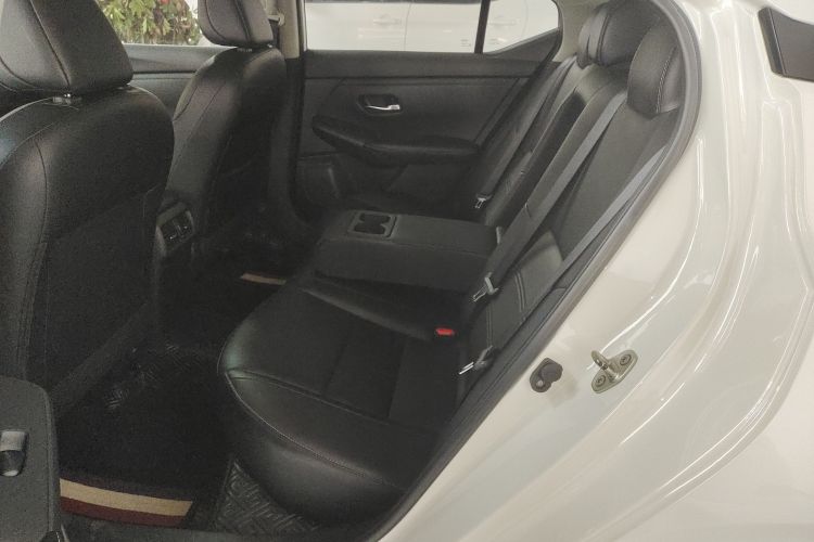 日产 轩逸 2021款 1.6L XL CVT悦享版中控内饰21