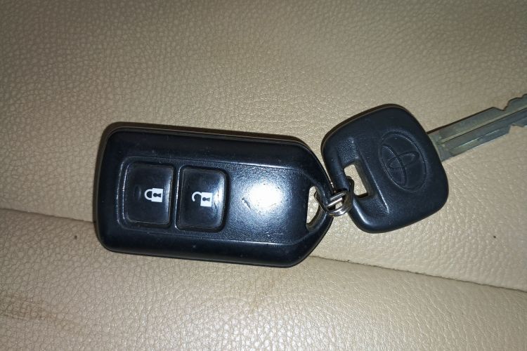 丰田 威驰 2019款 1.5L CVT创行版中控内饰7001