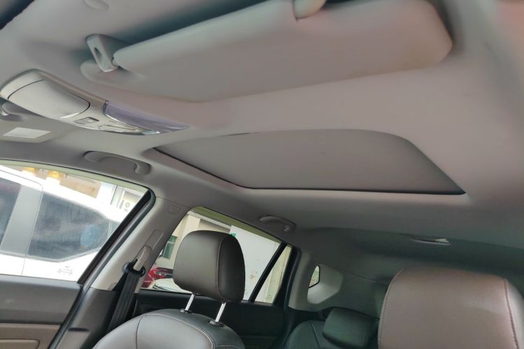 广汽传祺 传祺GS4 2015款 200T G-DCT豪华版中控内饰22