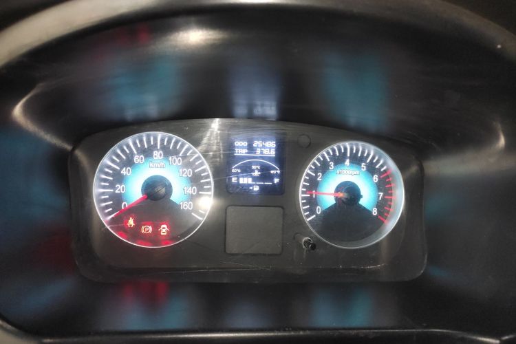 金杯 金海狮M经典 2024款 1.5L 工程狮客车 6座局部细节14