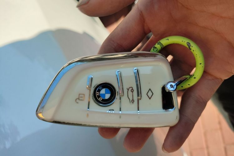 宝马X2 2020款 sDrive25i 领先型M越野套装中控内饰11