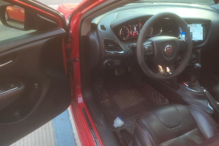 菲亚特 致悦 2014款 1.4T 自动运动版中控内饰7003