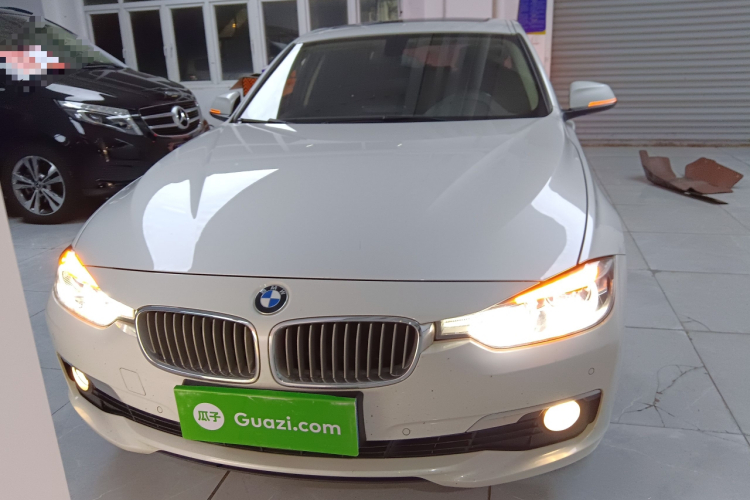 宝马3系 2018款 320Li 时尚型车身外观2