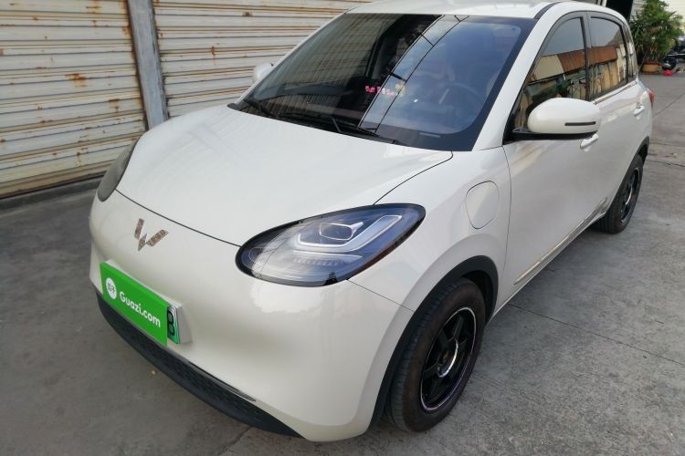 五菱汽车 五菱缤果 2023款 333km 悦享款车身外观1