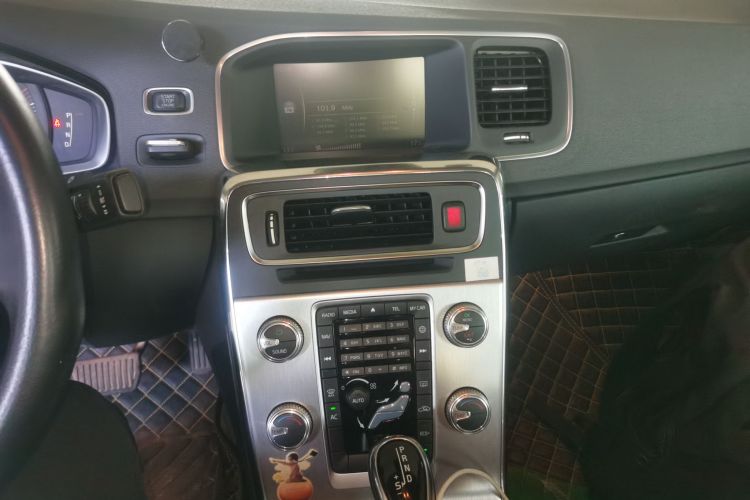 沃尔沃S60 2019款 S60L T3 智进版局部细节16