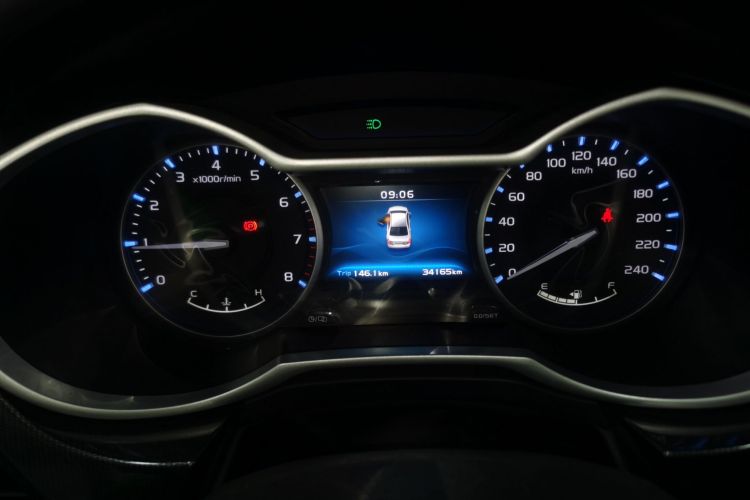 吉利汽车 帝豪 2017款 三厢百万款 1.5L 手动向上版中控内饰14