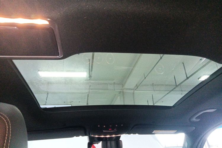 奔驰GLC 2021款 GLC 300 L 4MATIC 动感型中控内饰22