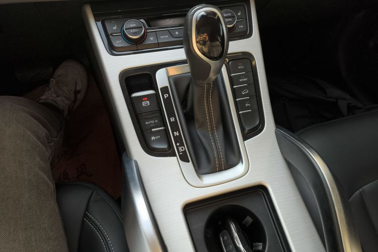 吉利汽车 博越 2016款 1.8TD 自动智慧型局部细节18