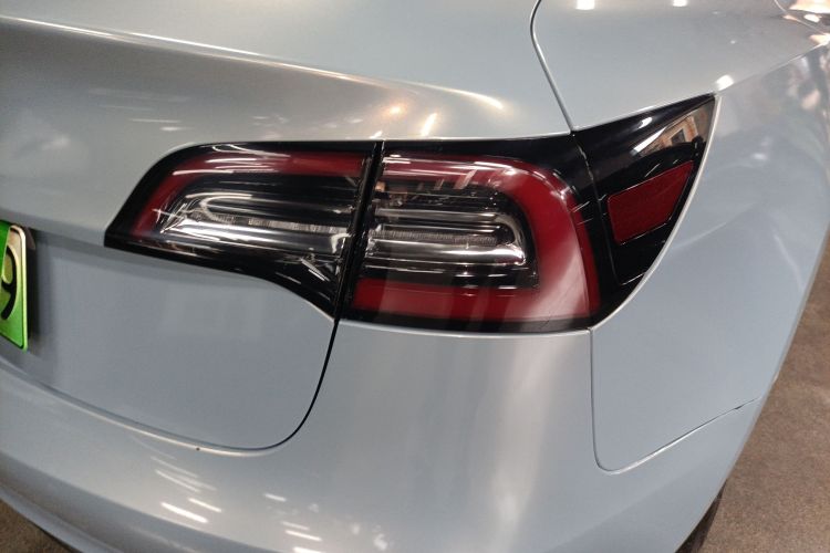 特斯拉 Model 3 2019款 标准续航后驱升级版车身外观9