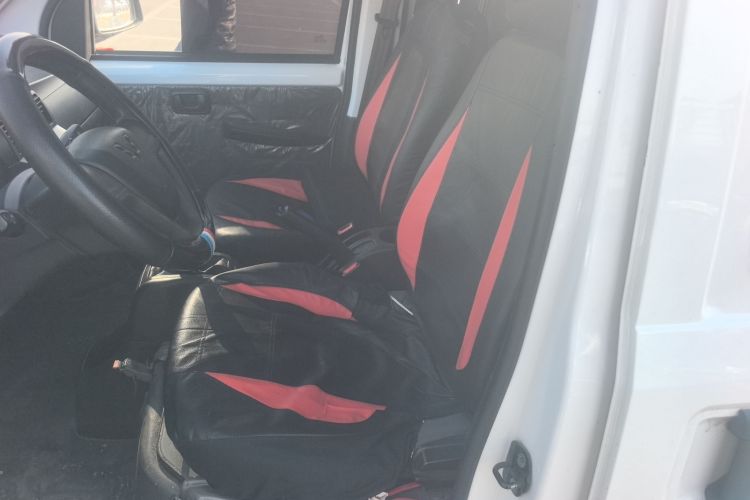 五菱汽车 五菱荣光 2021款 1.5L加长基本型封窗车2座L3C中控内饰21