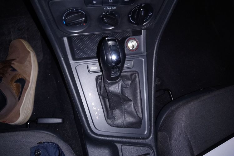 大众 2019款 朗逸启航 1.5L 自动风尚版 国VI中控内饰18