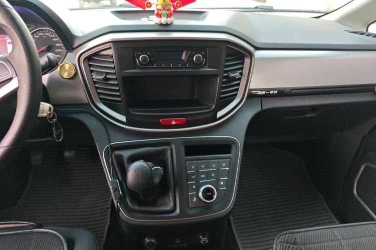 江淮瑞风 瑞风M4 2018款 2.0L 手动速运版中控内饰16