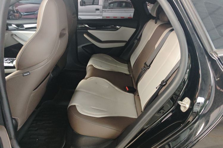 比亚迪 秦PLUS 2024款 荣耀版 DM-i 55KM领先型中控内饰21