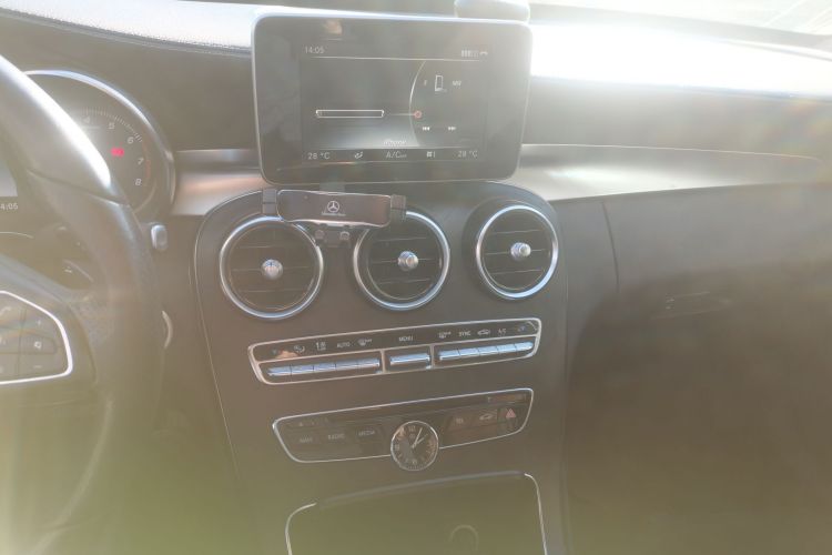 奔驰C级 2017款 改款 C 200 L中控内饰16