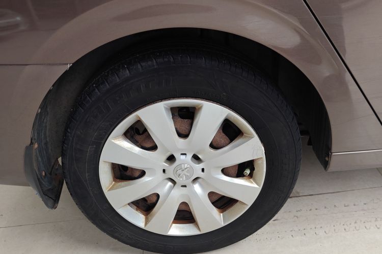 标致301 2014款 1.6L 手动舒适版车身外观6002