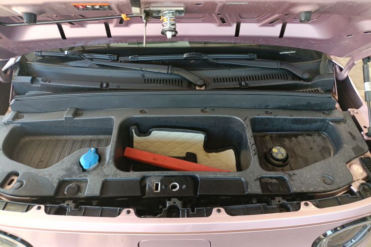 吉利银河 2024款 熊猫mini 200km 耐力熊机舱底盘24