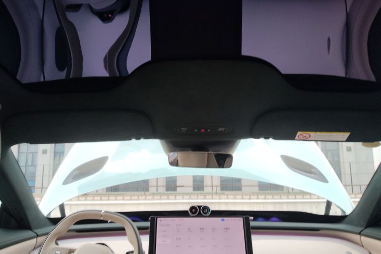 小米汽车 小米YU7 2025款 超长续航高性能四驱Max版局部细节22