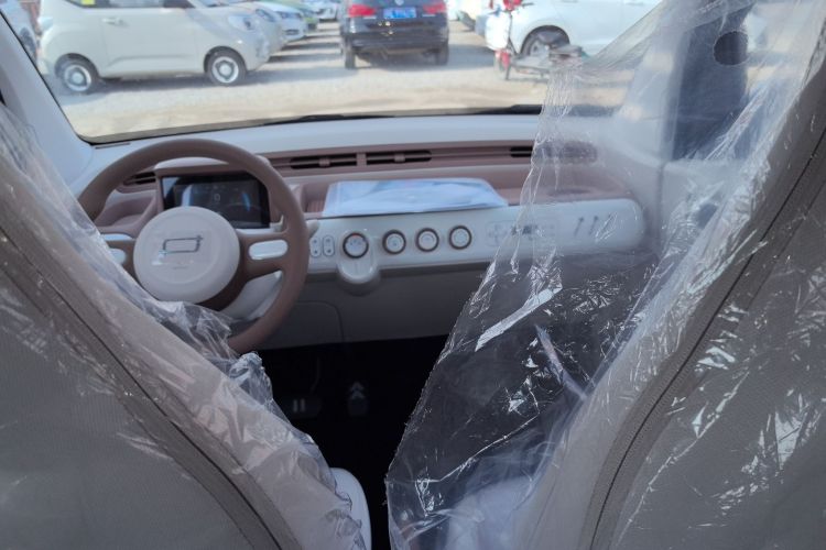 奔腾小马 2026款 222km 萌趣马 Plus中控内饰12