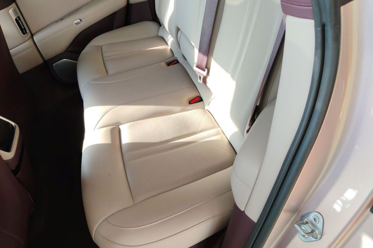 小米汽车 小米YU7 2025款 超长续航后驱版中控内饰21