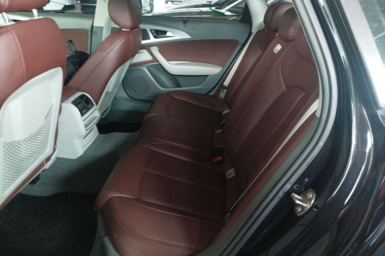 奥迪A6L 2014款 30 FSI 技术型中控内饰21